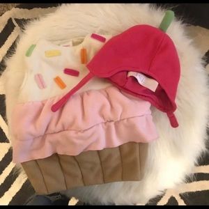 Old Navy 0-6 cupcake Halloween costume
